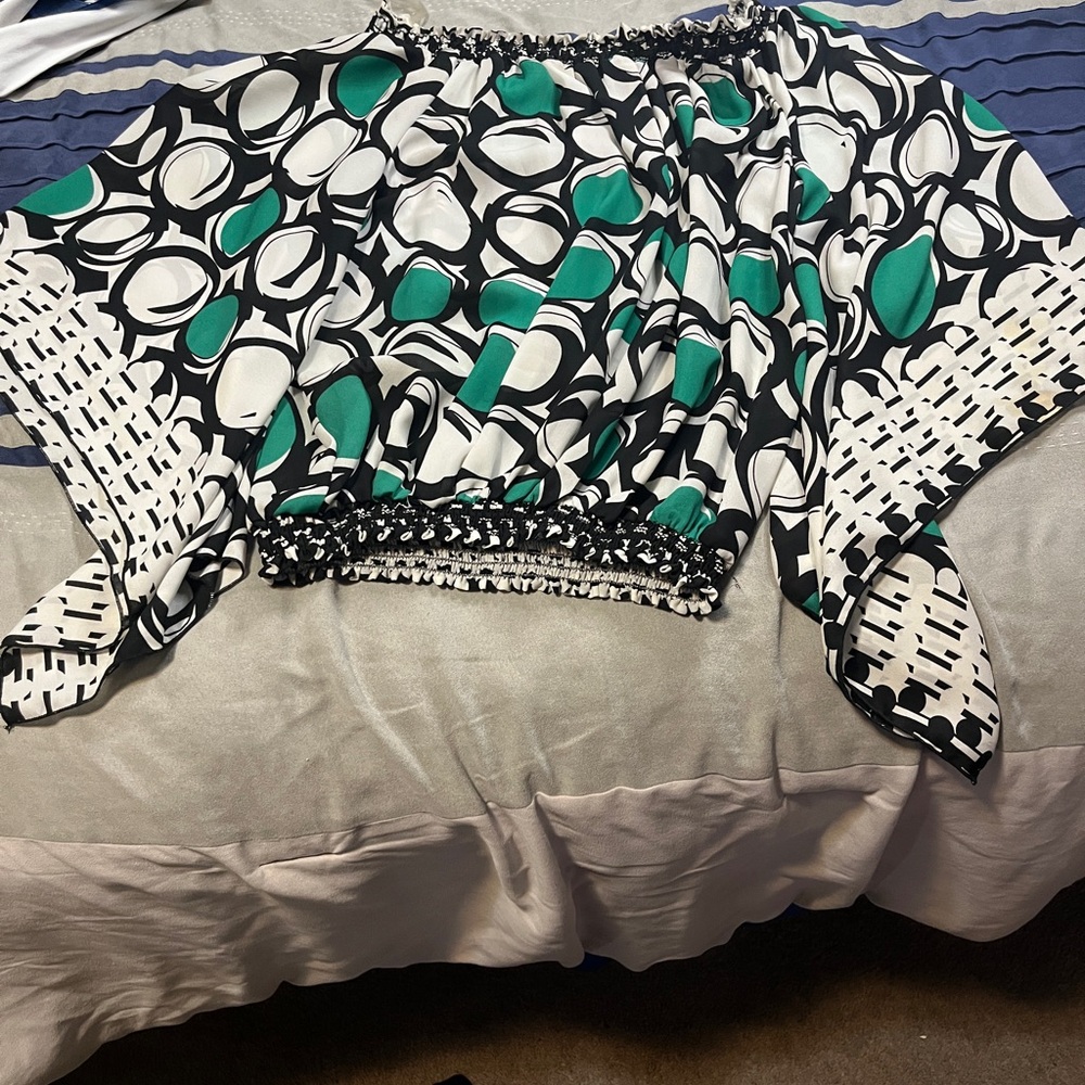 Stylish Women's Top with Green and Black Pattern